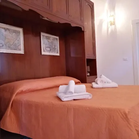 Dimora Storica Le Perle Couette-café Lecce